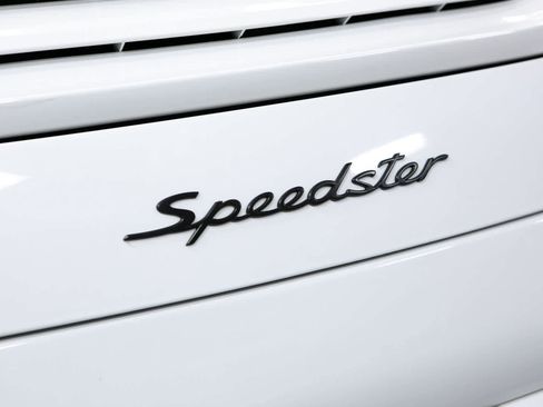 Used 2011 Porsche 911 Cabriolet RWD image 19
