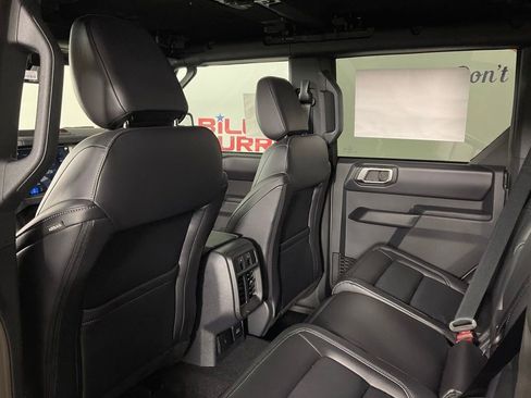New 2026 Ford Bronco Outer Banks AWD/4WD image 13