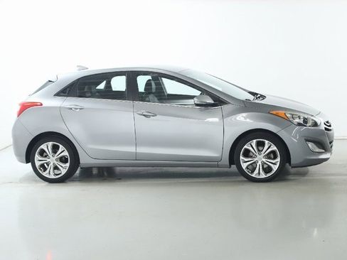 Used 2014 Hyundai Elantra GT w/ Option Group 02 image 11