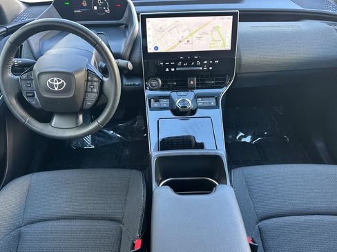 Used 2024 Toyota bZ4X FWD image 16