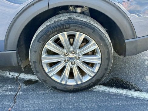 Used 2021 Ford Explorer Limited w/ Hybrid Equipment Group 310A image 29