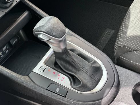 Used 2020 Kia Forte LXS FWD image 19