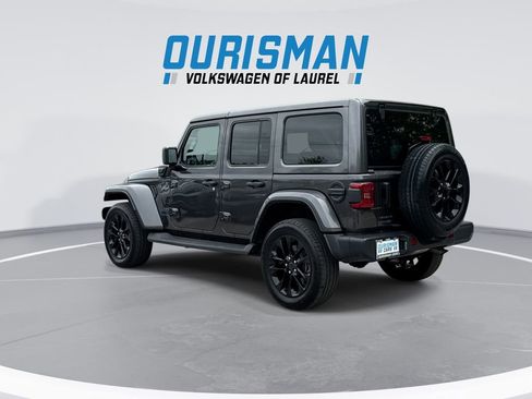 Used 2025 Jeep Wrangler Unlimited Sahara AWD/4WD image 6