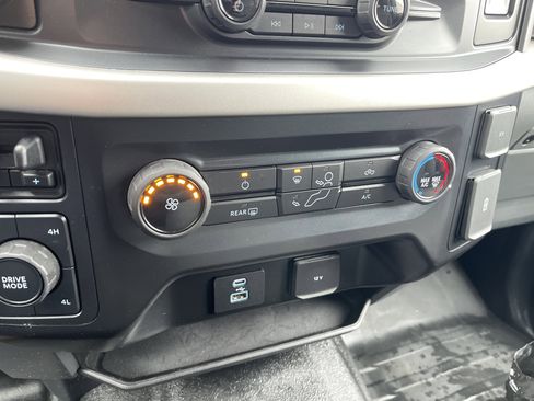 Certified 2021 Ford F150 XLT w/ Trailer Tow Package image 19