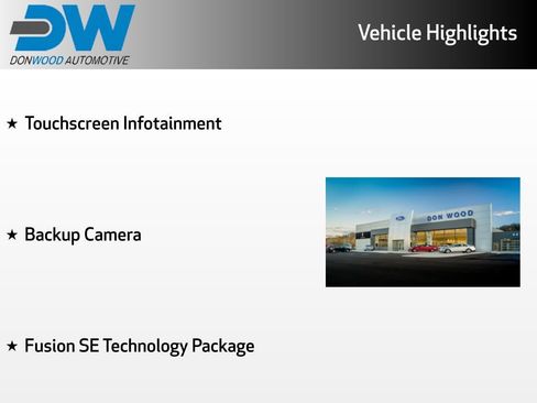 Used 2018 Ford Fusion SE w/ Fusion SE Technology Package FWD image 2