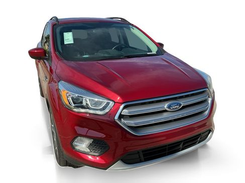 Used 2017 Ford Escape SE w/ SE Leather Comfort Package FWD image 10