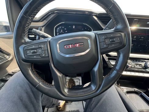 Used 2024 GMC Sierra 2500 AT4 w/ AT4 Premium Plus Package AWD/4WD image 13