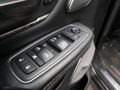 Used 2019 RAM 1500 Limited image 44