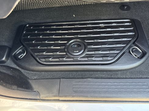 Used 2023 RAM 1500 Big Horn AWD/4WD image 9