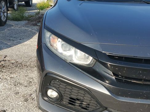Used 2018 Honda Civic EX image 2