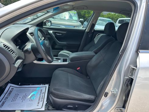 Used 2015 Nissan Altima 2.5 S w/ Power Driver Seat Package FWD image 10