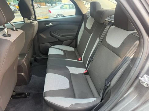 Used 2012 Ford Focus SE FWD image 14