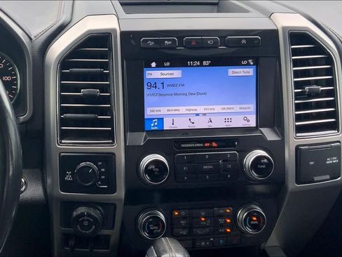 Certified 2019 Ford F150 Platinum w/ Equipment Group 701A Luxury AWD/4WD image 7