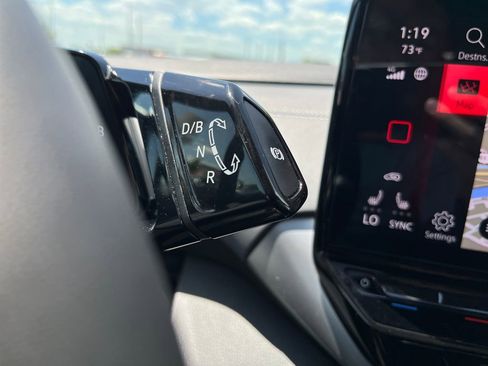 Certified 2023 Volkswagen ID.4 Pro AWD/4WD image 17