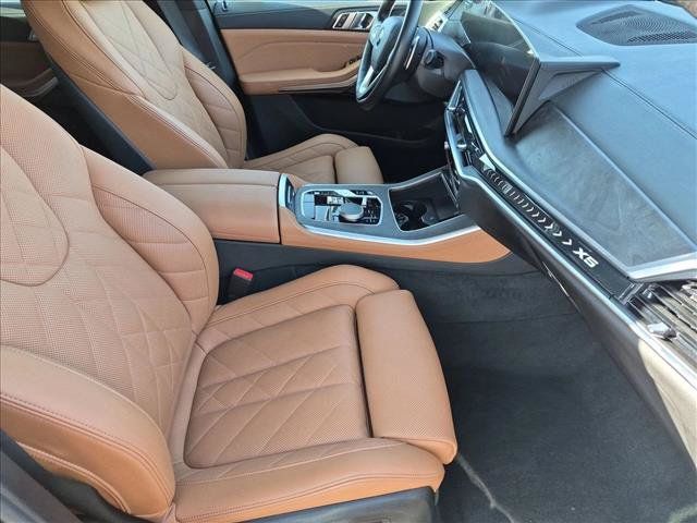 Certified 2024 BMW X5 xDrive40i w/ Premium Package AWD/4WD image 23