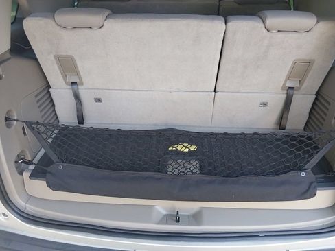 Used 2015 Chevrolet Tahoe LS RWD image 14