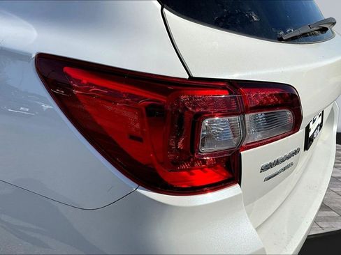 Used 2017 Subaru Outback 2.5i Limited AWD/4WD image 21
