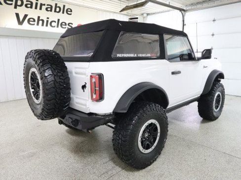 Used 2023 Ford Bronco Badlands w/ Sasquatch Package AWD/4WD image 6