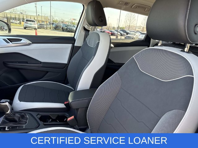 Certified 2026 Volkswagen Taos SE FWD image 12