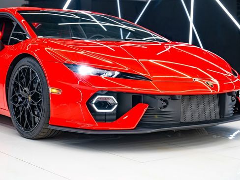 Used 2026 Lamborghini Temerario AWD/4WD image 5