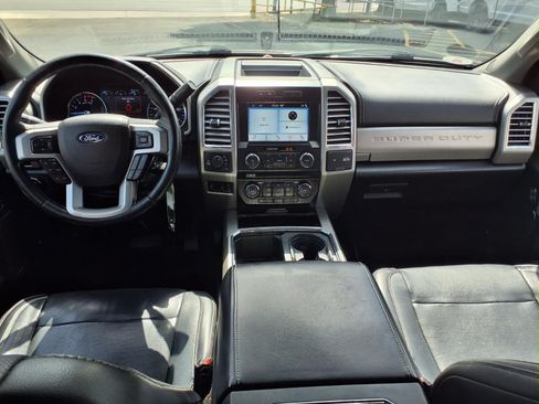 Used 2017 Ford F350 Lariat w/ Lariat Value Package AWD/4WD image 12