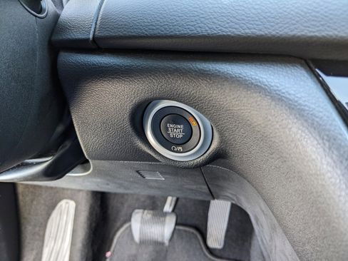 Used 2019 Chrysler Pacifica Touring Plus w/ Advanced Safetytec Group image 25