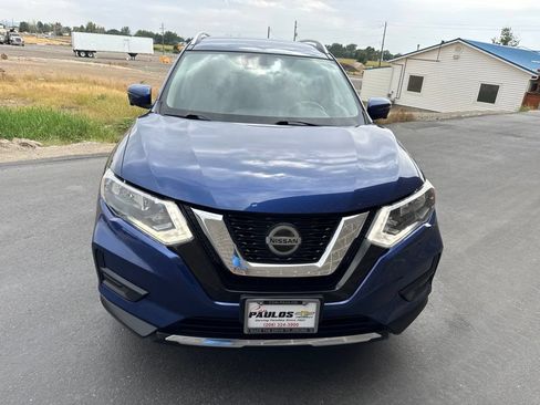 Used 2019 Nissan Rogue SV w/ Premium Package AWD/4WD image 2