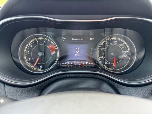 Used 2022 Jeep Cherokee Trailhawk w/ Comfort/Convenience Group image 27