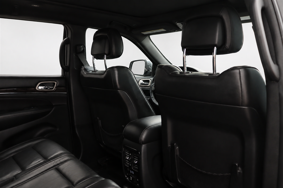 Used 2017 Jeep Grand Cherokee Overland RWD image 15