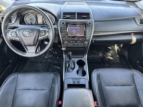 Used 2017 Toyota Camry XLE w/ Convenience Package image 8