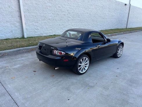 Used 2008 MAZDA MX-5 Miata Grand Touring w/ Premium Pkg image 26