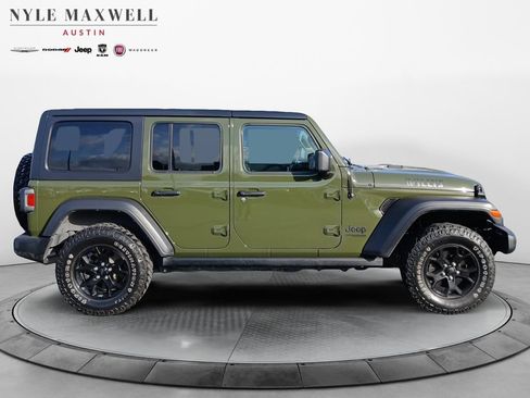 Used 2021 Jeep Wrangler Unlimited Sport AWD/4WD image 17
