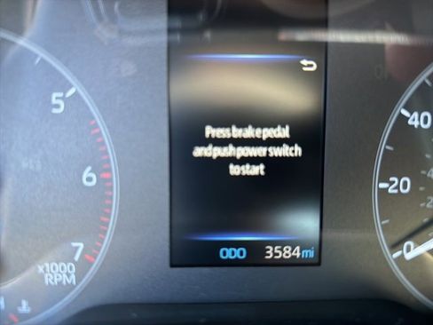 Certified 2025 Toyota Corolla SE image 18