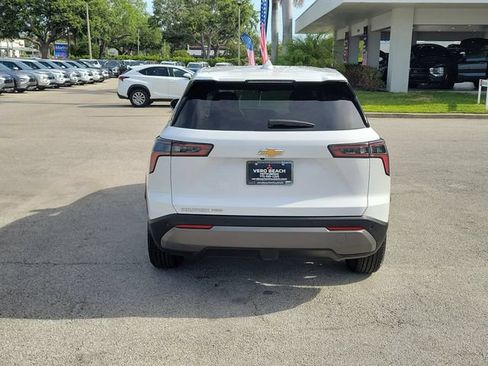 Used 2025 Chevrolet Equinox LT AWD/4WD image 5