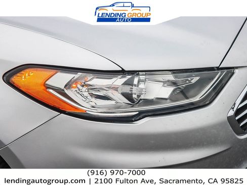 Used 2019 Ford Fusion SE image 7