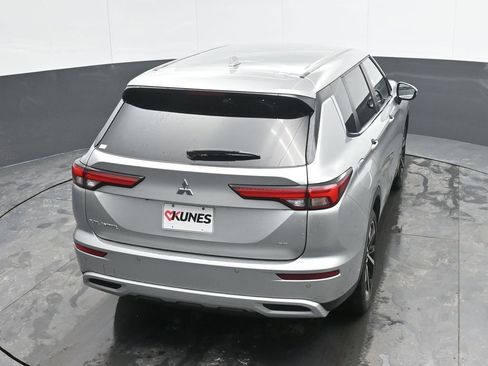 Used 2024 Mitsubishi Outlander SE image 37