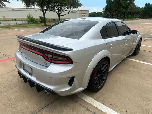 Used 2020 Dodge Charger Scat Pack RWD image 9