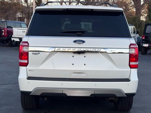 Used 2021 Ford Expedition XLT image 4