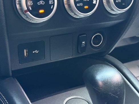 Used 2020 Mitsubishi Outlander Sport ES FWD image 36