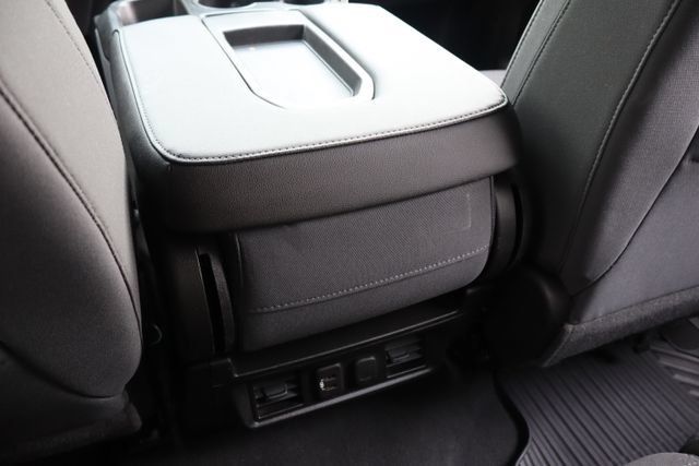 Used 2019 GMC Sierra 1500 SLE w/ SLE Value Package AWD/4WD image 29