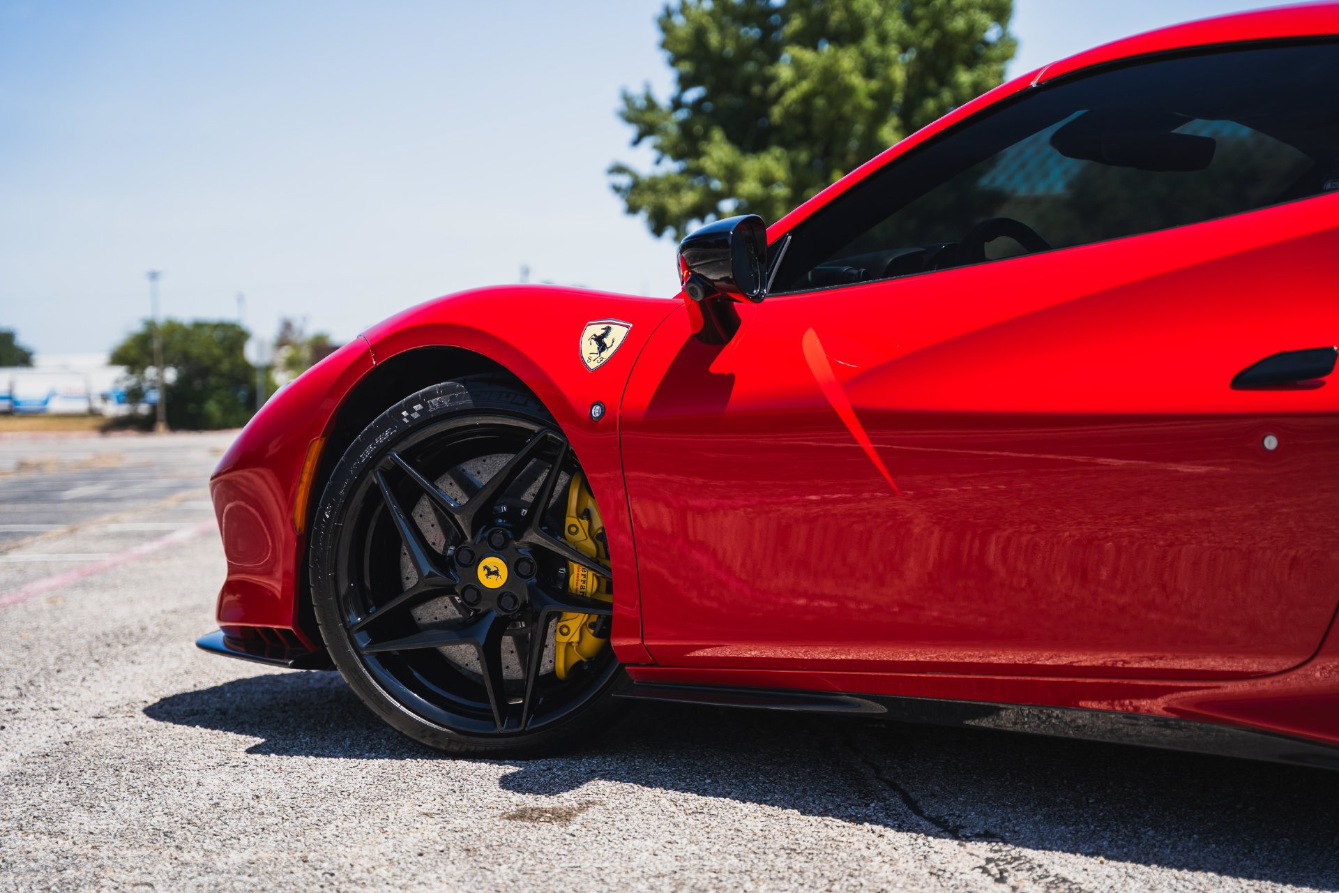 Used 2021 Ferrari F8 Tributo RWD image 21
