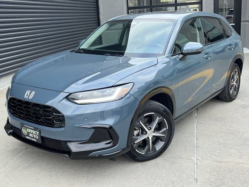 Used 2025 Honda HR-V EX-L image 2