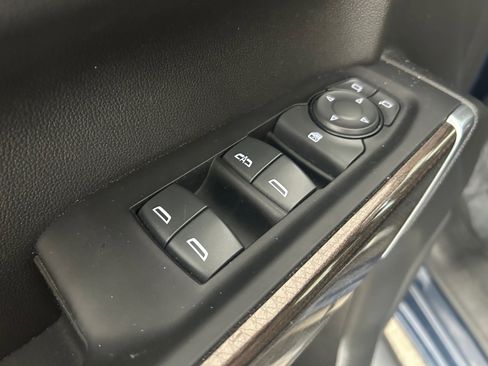 Used 2022 Chevrolet Silverado 1500 RST AWD/4WD image 10