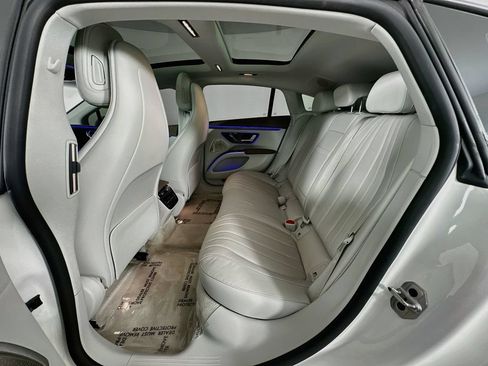 Certified 2023 Mercedes-Benz EQS 580 4MATIC Sedan image 25