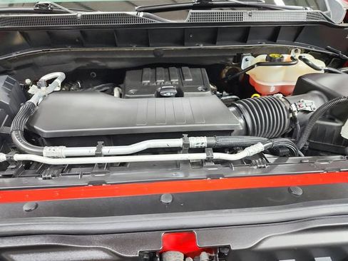 Used 2024 Chevrolet Silverado 1500 LT AWD/4WD image 18