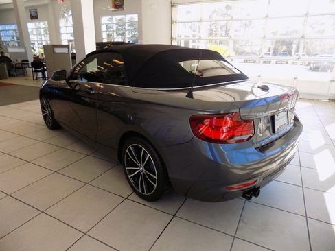 Used 2020 BMW 230i Convertible w/ Premium Package image 6