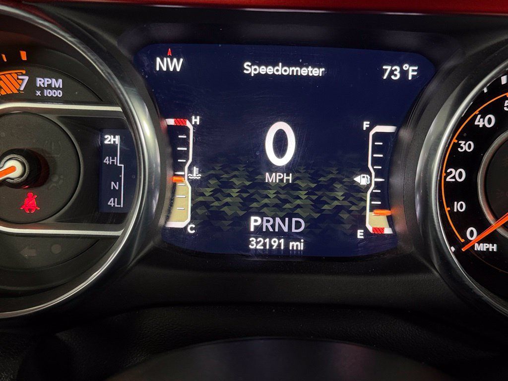 Used 2023 Jeep Wrangler Unlimited Rubicon AWD/4WD image 16
