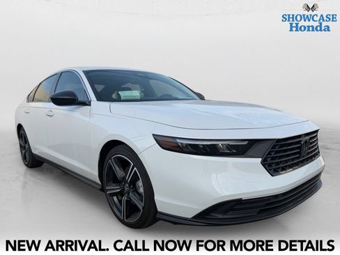Used 2025 Honda Accord Sport image 6