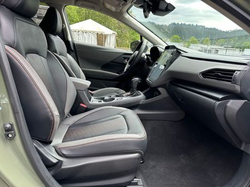 Used 2025 Subaru Crosstrek 2.5i Limited w/ Crosstrek Mirror Package AWD/4WD image 12