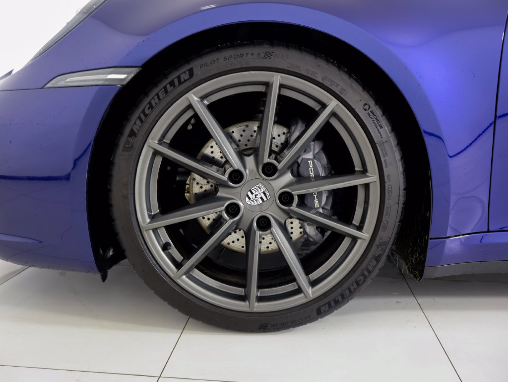 Certified 2023 Porsche 911 Carrera T RWD image 21